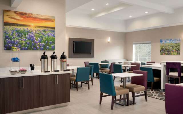 La Quinta Inn & Suites by Wyndham I-20 Longview South