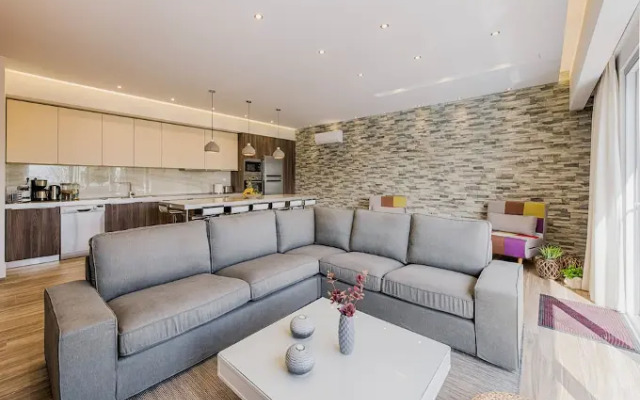 Nastazia Luxury Beach House