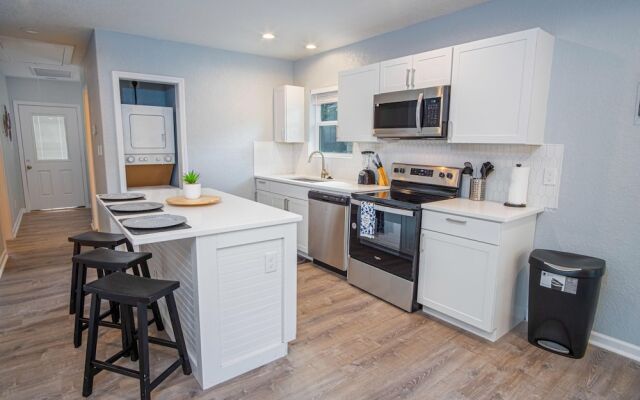 Charming 3br/1ba Close to Vibrant Downtown