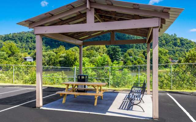 Quality Inn Charleston South