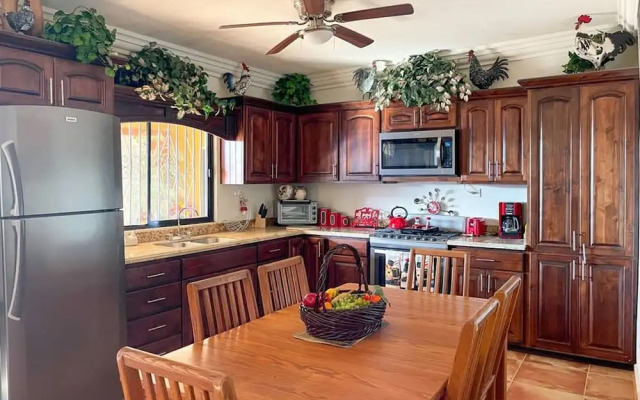 Homely Mexican Accent Apartment 2