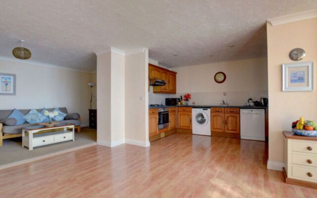 1 Devon Beach Court