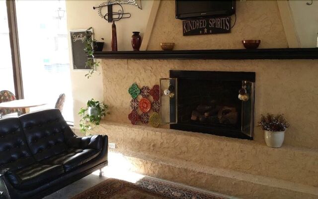 Hanover Hotel & Banquet Center