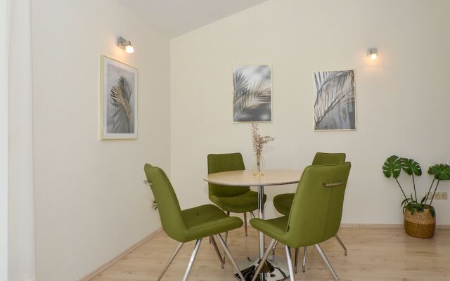 Mar deLuxe Apartments