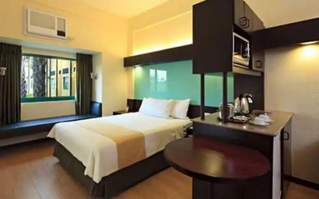 MICROTEL INN y SUITES BY WYNDHAM