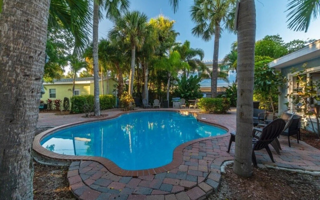 Lantana Cabana
