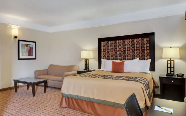 Super 8 by Wyndham Hidalgo/McAllen Area