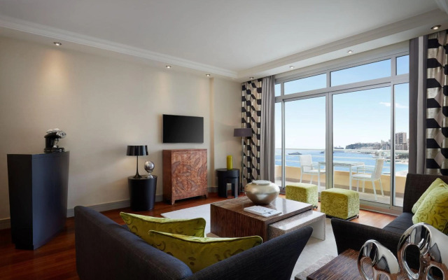 Le Meridien Beach Plaza