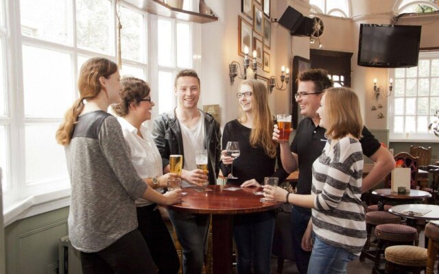 PubLove @ The Steam Engine - Hostel