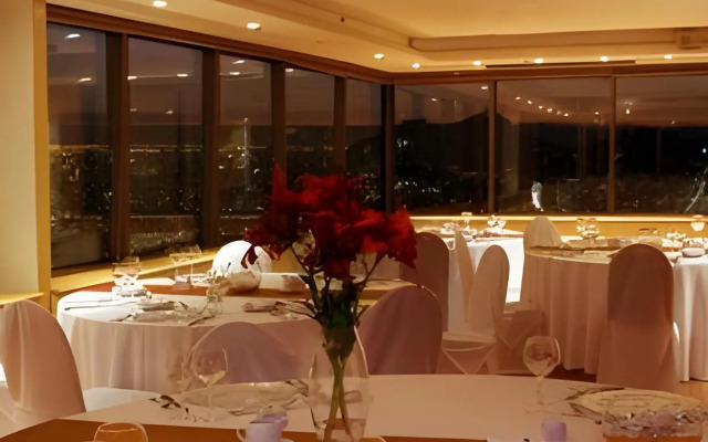 Boulevard Suites Hotel