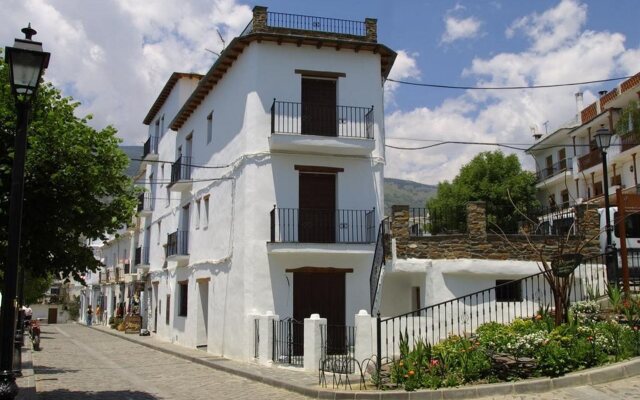 Hotel Poqueira II