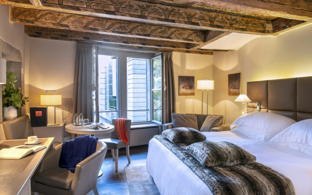 Hôtel Les Armures – Guest Rooms – Geneva