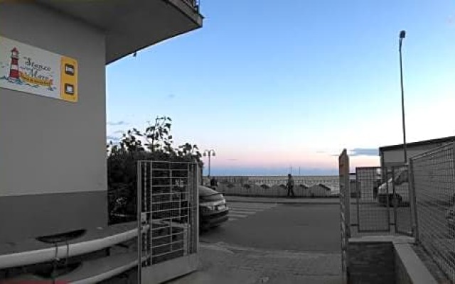 Stanze sul Mare B&B