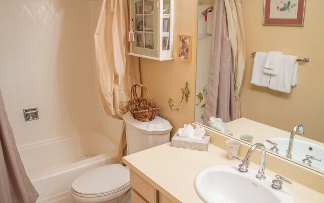 Atelier 1107 - 2 Br Condo