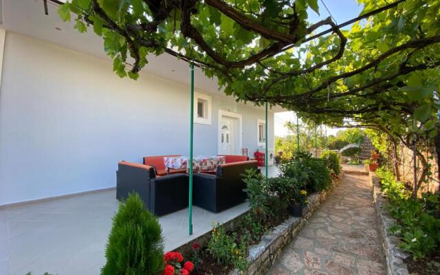 Apartment Krenar Voda