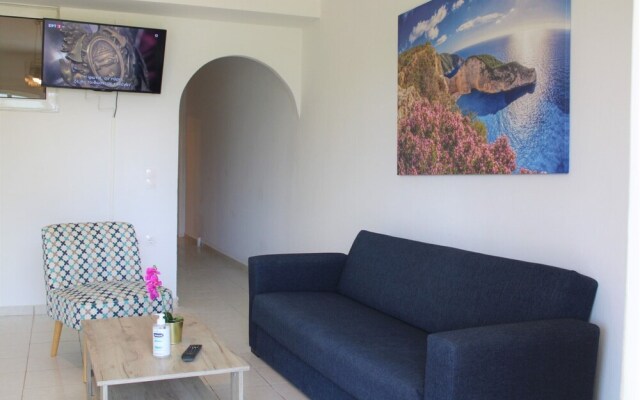 "kalamaki Plaza Apartments ''tzante''"
