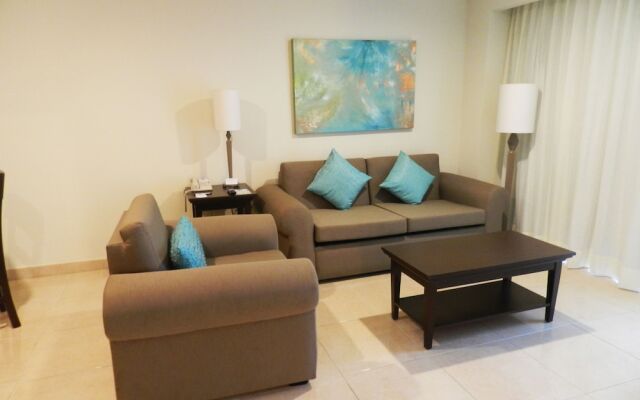 Astur Hotel y Suites