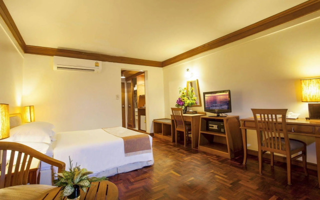 Safari Beach Hotel