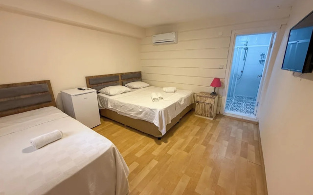 Address Küçükkuyu