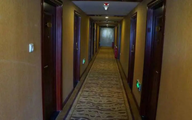 Airport Yuanhang International Hotel