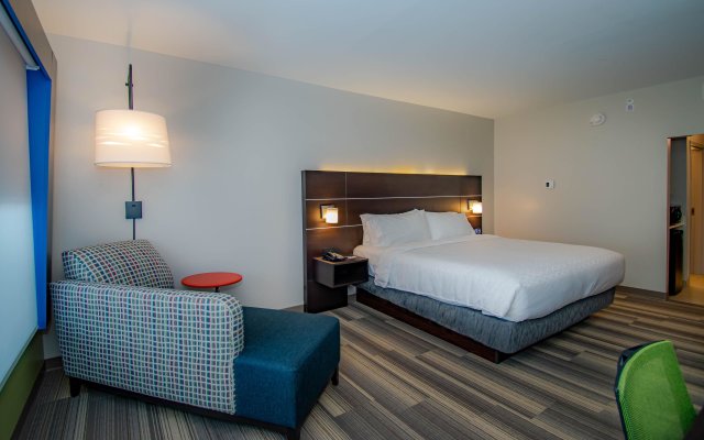 Holiday Inn Express & Suites Tonawanda - Buffalo Area, an IHG Hotel