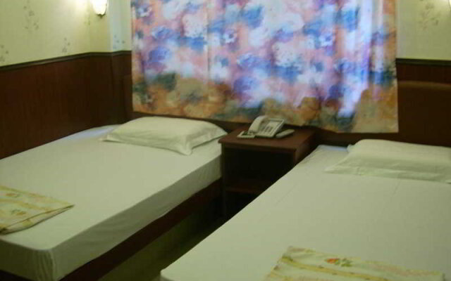 Lis Chain Hostel