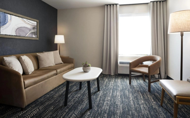 Fairfield by Marriott Inn & Suites Fresno River Park
