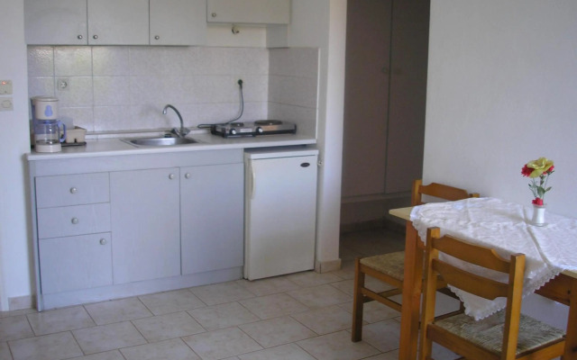 Dimitra Apartments