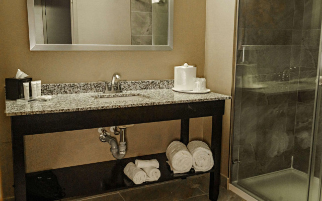 Radisson Hotel Edmonton Airport