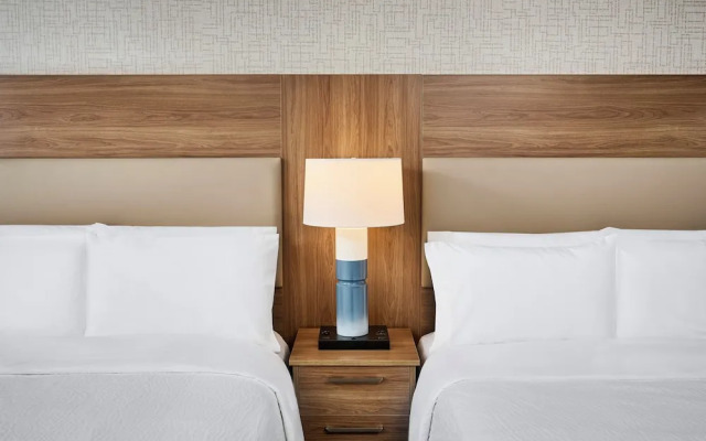 Candlewood Suites Burlington Conference Centre