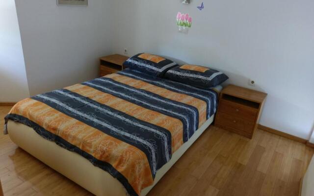 Apartments President