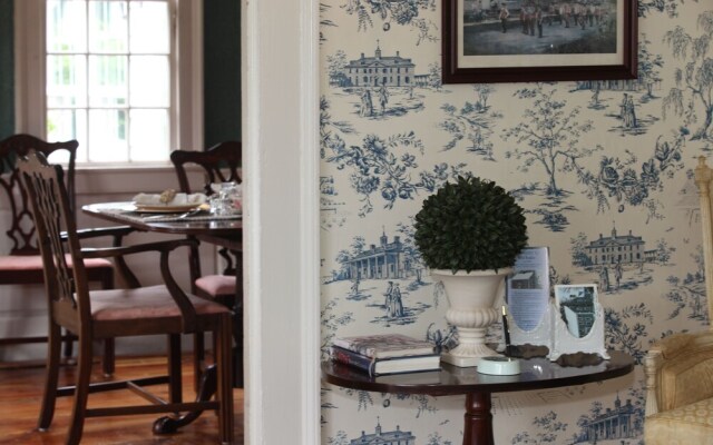 The Deacon & James Pharmacy B&B