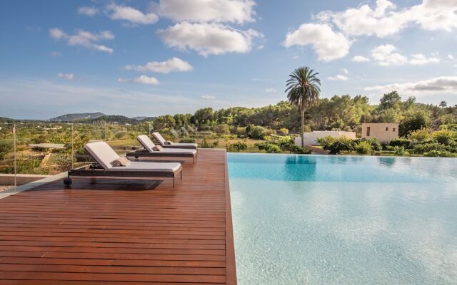 Safragell Ibiza Suites & Spa