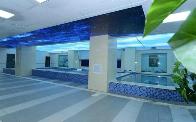 Taiyuan Xindongfang Hotel