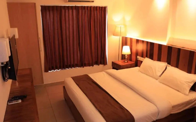 Laly’s Residency