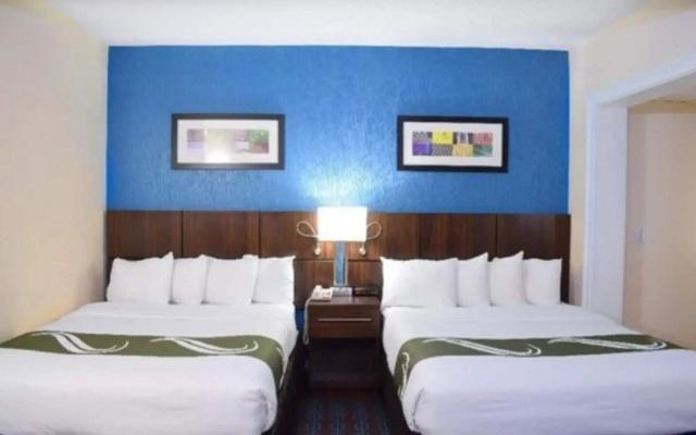 Quality Inn & Suites Middletown - Newport