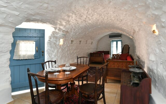 Lithos Stone Suites