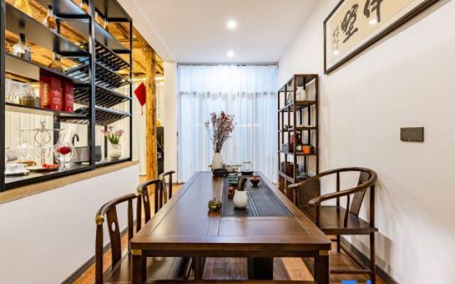 Yishan Banye Homestay (Longqi Wharf Branch)