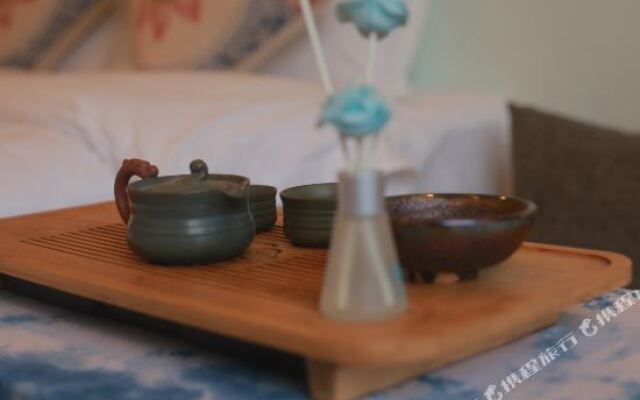 DaLi·Flowers bloom that year raditional garden experience homestay (Ancient City Branch)