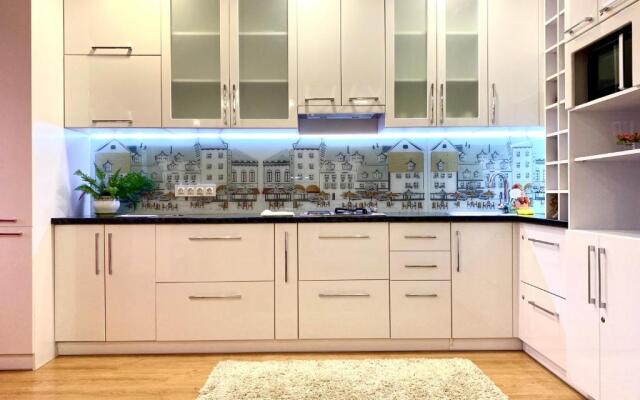 1-ка студия в НОВОМ доме, самый ЦЕНТР