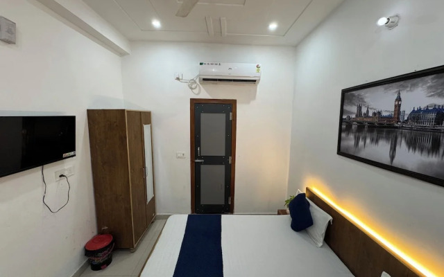 Shree Radhavallabh Palace