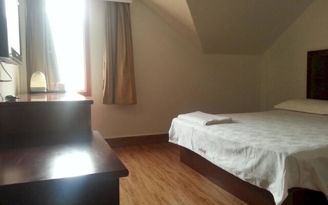 Wuhan Tianlun Holiday Hotel