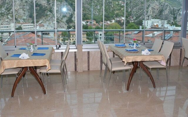 Aydinli Hotel