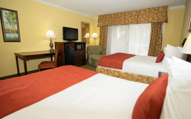 Clarion Hotel & Suites Convention Center Fredericksburg