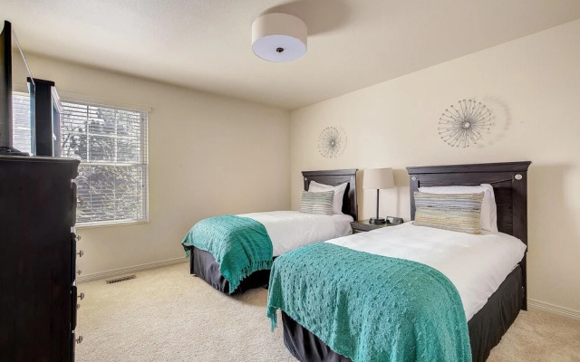 Stunning Home Patio Entertainment Space