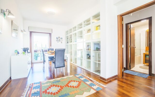 Seafront Condo & Big Terrace