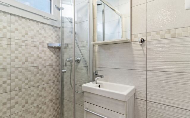 Appealing Mobile Home in Banjole With Garden