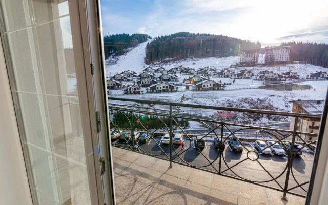 Отель AmstelSki