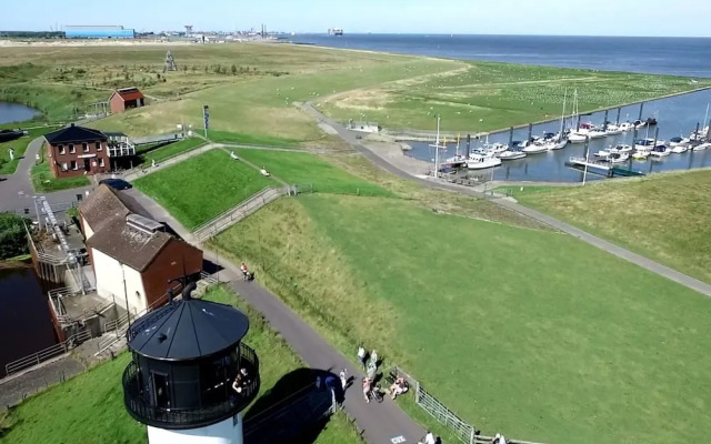 Comfort Steps From the North Sea