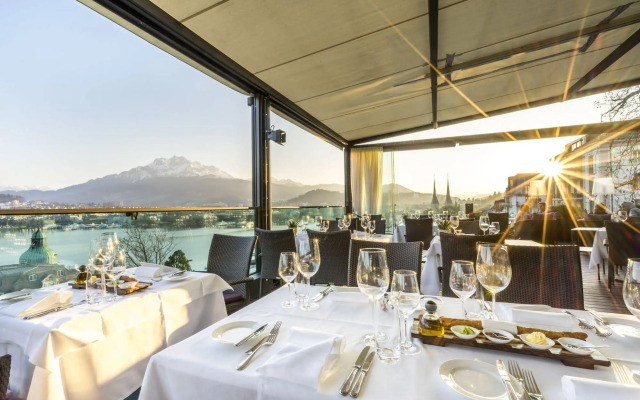 Penthouse by Art Deco Hotel Montana